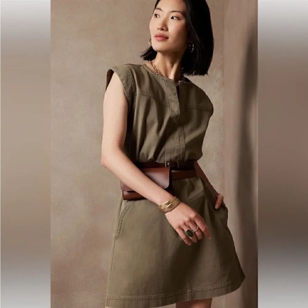 Banana Republic SPLIT-NECK MINI DRESS